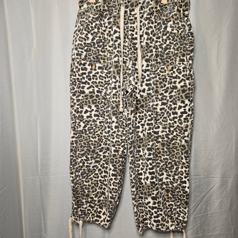 Aaron & Amber Cargo Pants Womens L Tan AOP Leopard Print Cropped Jogger Baggy